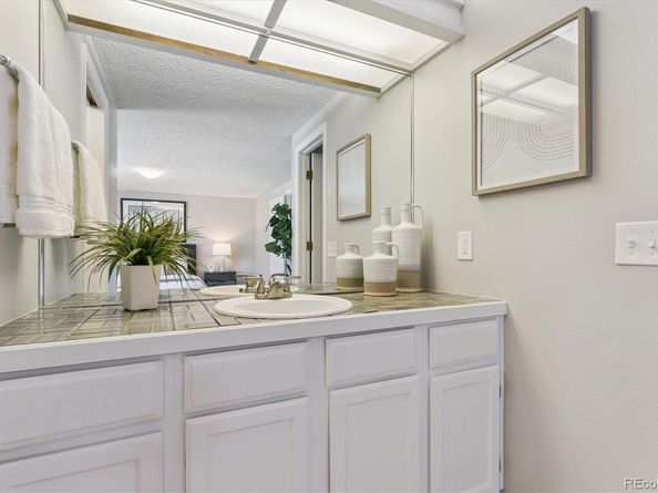 2901 W Long Drive B, Littleton CO 80120