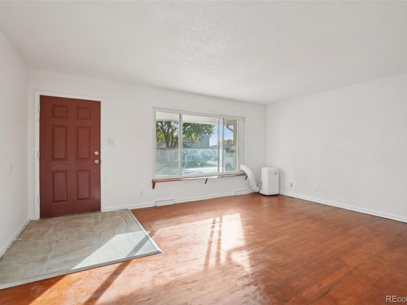 1425 S Jay Street, Lakewood CO 80232