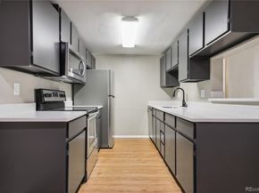 871 S Uravan Court, Aurora CO 80017