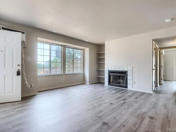 871 S Uravan Court, Aurora CO 80017