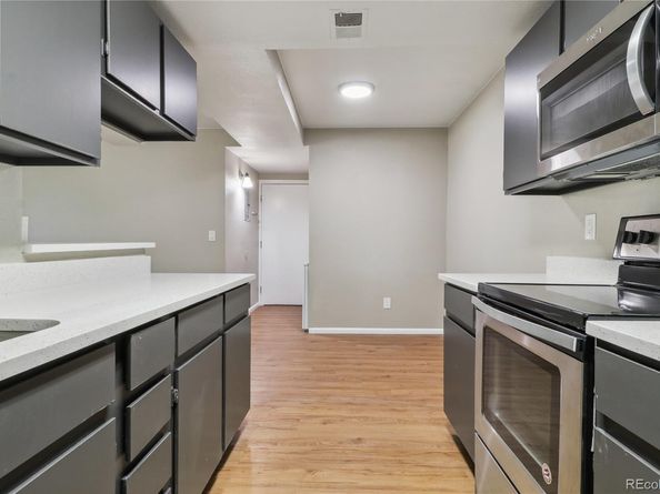 871 S Uravan Court, Aurora CO 80017