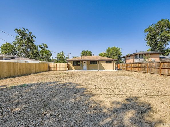 12782 E Park Lane Drive, Aurora CO 80011