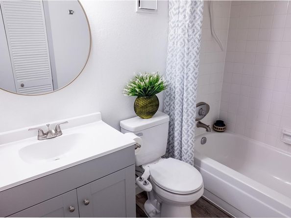 1887 S Pitkin Street A, Aurora CO 80017