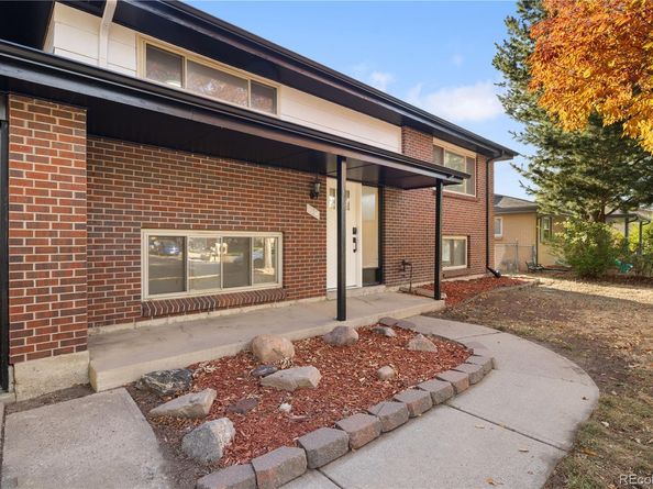 860 Newcombe Street, Lakewood CO 80215