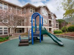 733 Swallowtail Court, Brisbane CA 94005