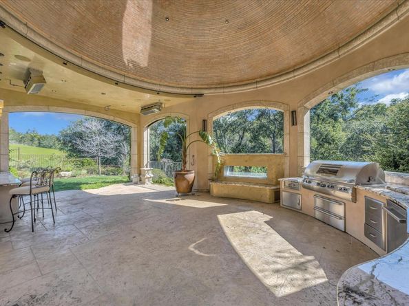 28025 Natoma Road, Los Altos Hills CA 94022