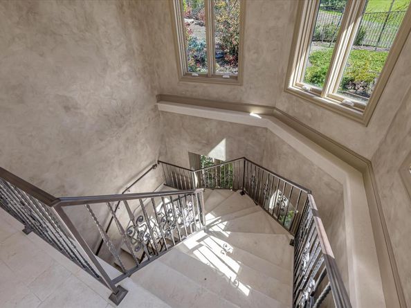 28025 Natoma Road, Los Altos Hills CA 94022