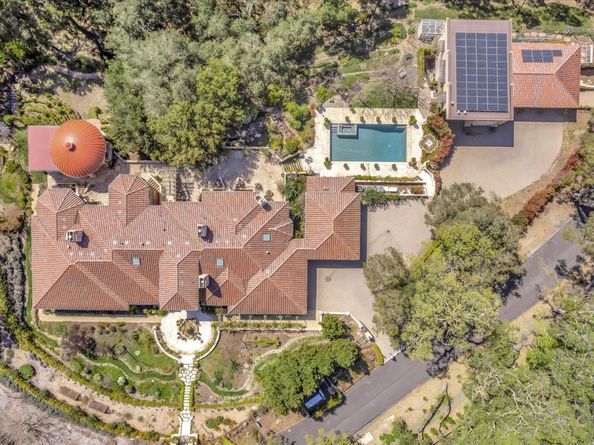 28025 Natoma Road, Los Altos Hills CA 94022
