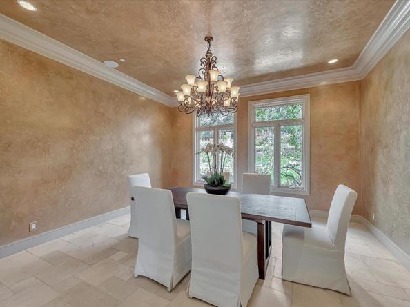 28025 Natoma Road, Los Altos Hills CA 94022