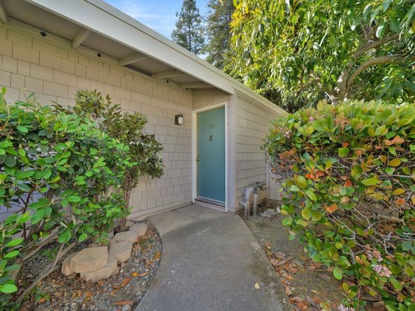 500 W Middlefield Road 170, Mountain View CA 94043