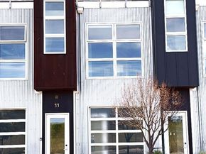 Undisclosed Address #ML82044670, Santa Cruz CA 95060