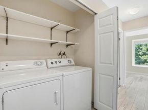 1391 Monument Boulevard 10, Concord CA 94520