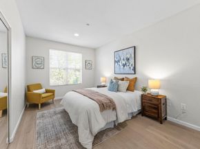 1121 40th Street 1301, Emeryville CA 94608