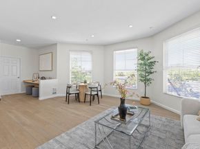 1121 40th Street 1301, Emeryville CA 94608