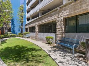 1121 40th Street 1301, Emeryville CA 94608
