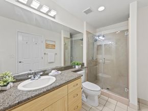 1121 40th Street 1301, Emeryville CA 94608