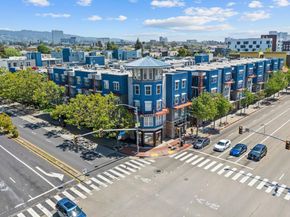 1121 40th Street 1301, Emeryville CA 94608