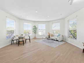 1121 40th Street 1301, Emeryville CA 94608
