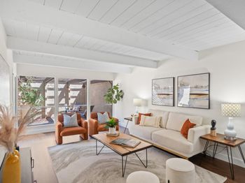 512 S Cascade Terrace