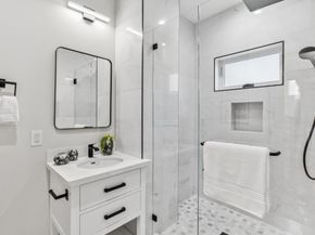 1218 Middlefield Road, Palo Alto CA 94301