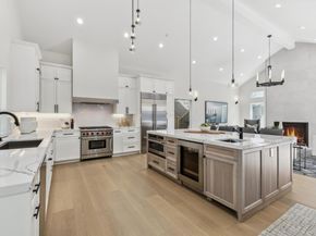 1218 Middlefield Road, Palo Alto CA 94301