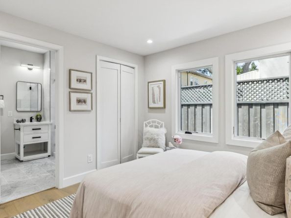 1218 Middlefield Road, Palo Alto CA 94301