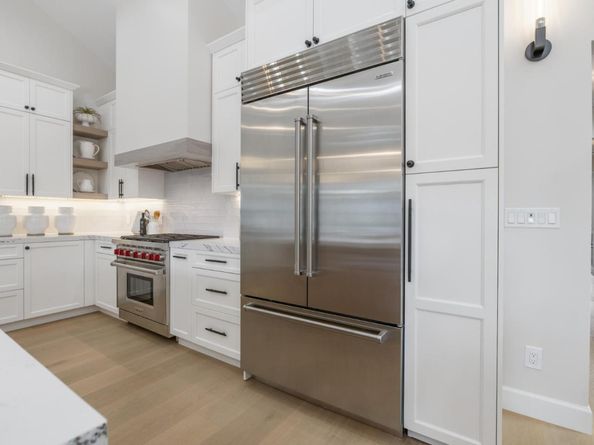 1218 Middlefield Road, Palo Alto CA 94301