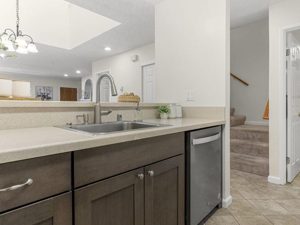 2201 The Alameda 22, Santa Clara CA 95050