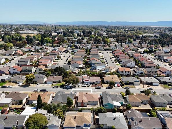 455 Lloyd Avenue, San Leandro CA 94578