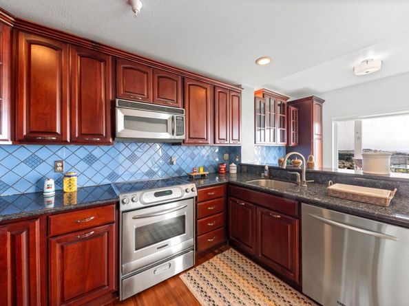 323 Green Ridge Drive 3, Daly City CA 94014