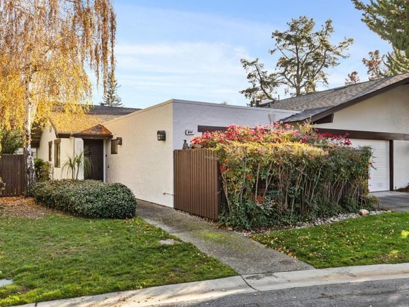 2445 Sharon Oaks Drive, Menlo Park CA 94025