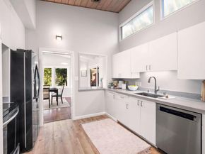 5914 Zinn Drive, Oakland CA 94611