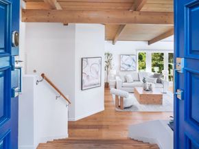 5914 Zinn Drive, Oakland CA 94611