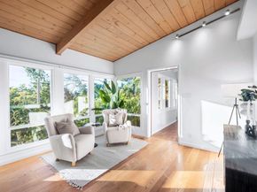 5914 Zinn Drive, Oakland CA 94611