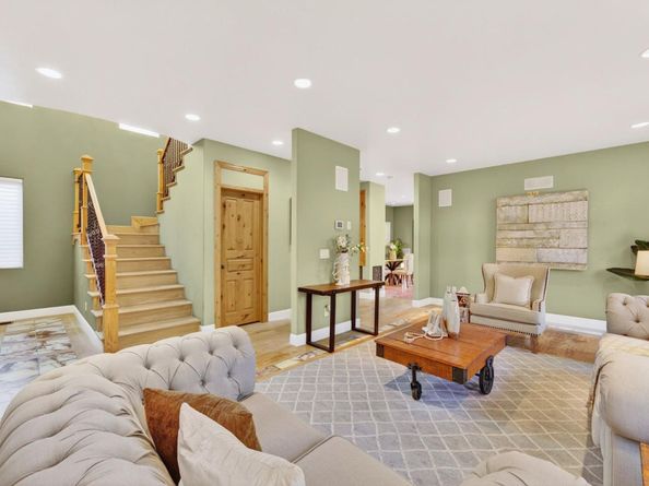 1043 Locust Street, San Jose CA 95110