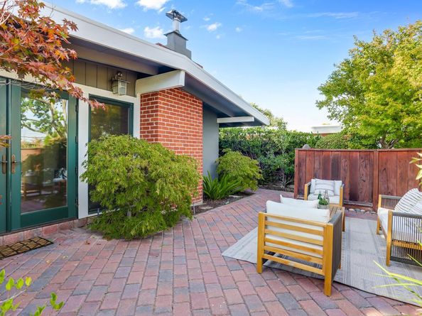 680 Hamilton Lane, Santa Clara CA 95051