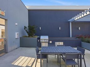 382 Llano De Los Robles Avenue 3, San Jose CA 95136