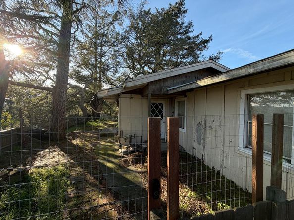 6070 Skyline Drive, El Sobrante CA 94803