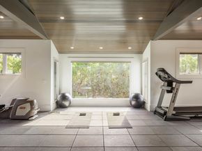 2950 Churchill Drive, Hillsborough CA 94010