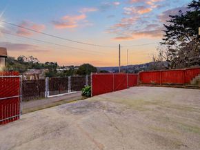 1516 Valdez Way, Pacifica CA 94044