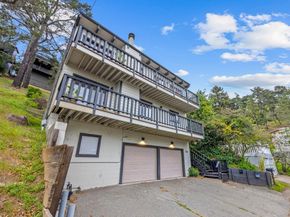 3320 Robinson Drive, Oakland CA 94602