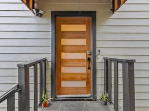 3320 Robinson Drive, Oakland CA 94602