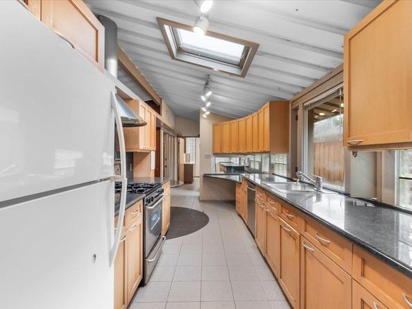 13741 Quito Road, Saratoga CA 95070