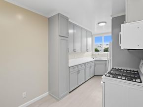 5924 Fulton Street, San Francisco CA 94121