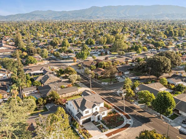 1566 Larkspur Drive, San Jose CA 95125