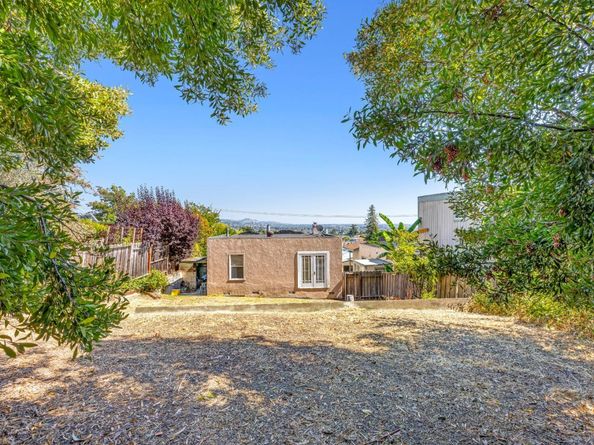3121 Monticello Avenue, Oakland CA 94619