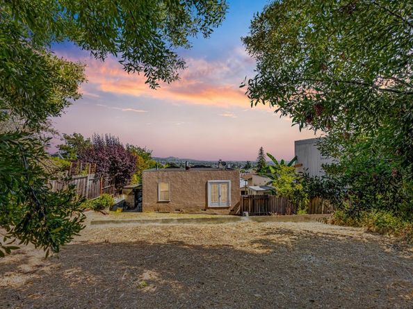 3121 Monticello Avenue, Oakland CA 94619