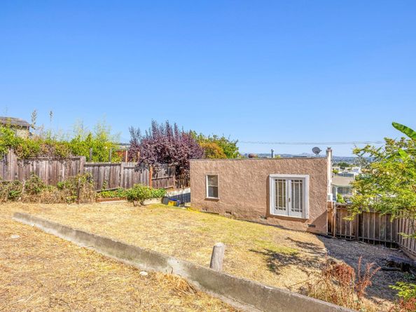 3121 Monticello Avenue, Oakland CA 94619