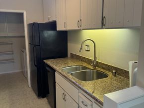 3322 Brittan Avenue 11, San Carlos CA 94070