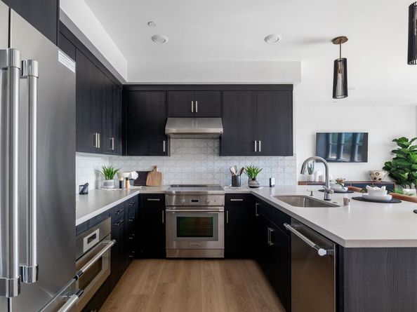 1303 Besra Terrace 5, Sunnyvale CA 94087
